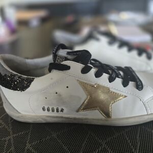 Golden Star Men's Sneakers - White and Gold